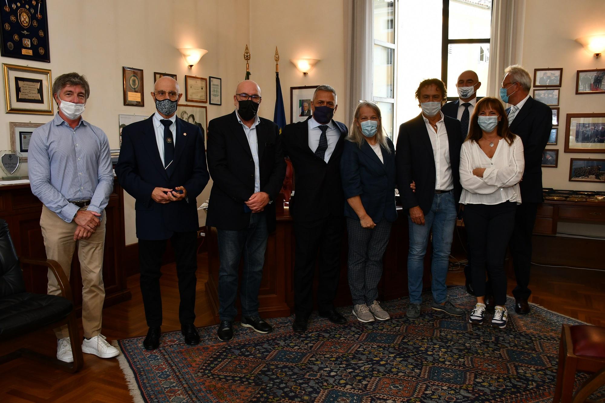 Copertina per Gorizia, otto poliziotti premiati nel giorno del santo patrono